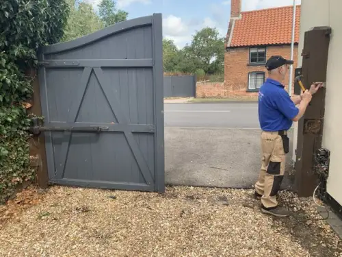 Click Here To Enlarge This Photo Of Kingston Style Boarded Gates