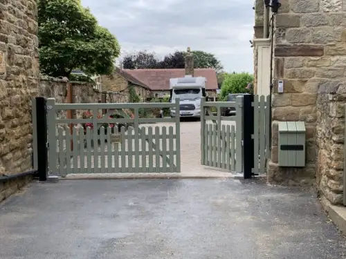 Click Here To Enlarge This Photo Of Half Paling Field Gate with pedestrian sized leaf