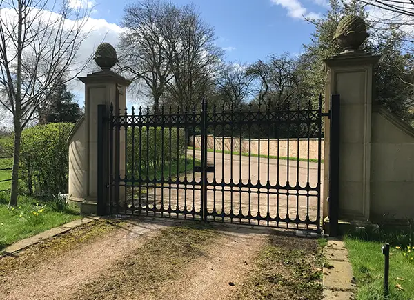 Metal Gates